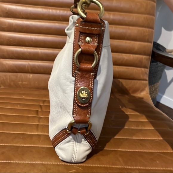 GENUINE COACH Cream & Brown Leather Shoulder Purse w/ Gold Hardware